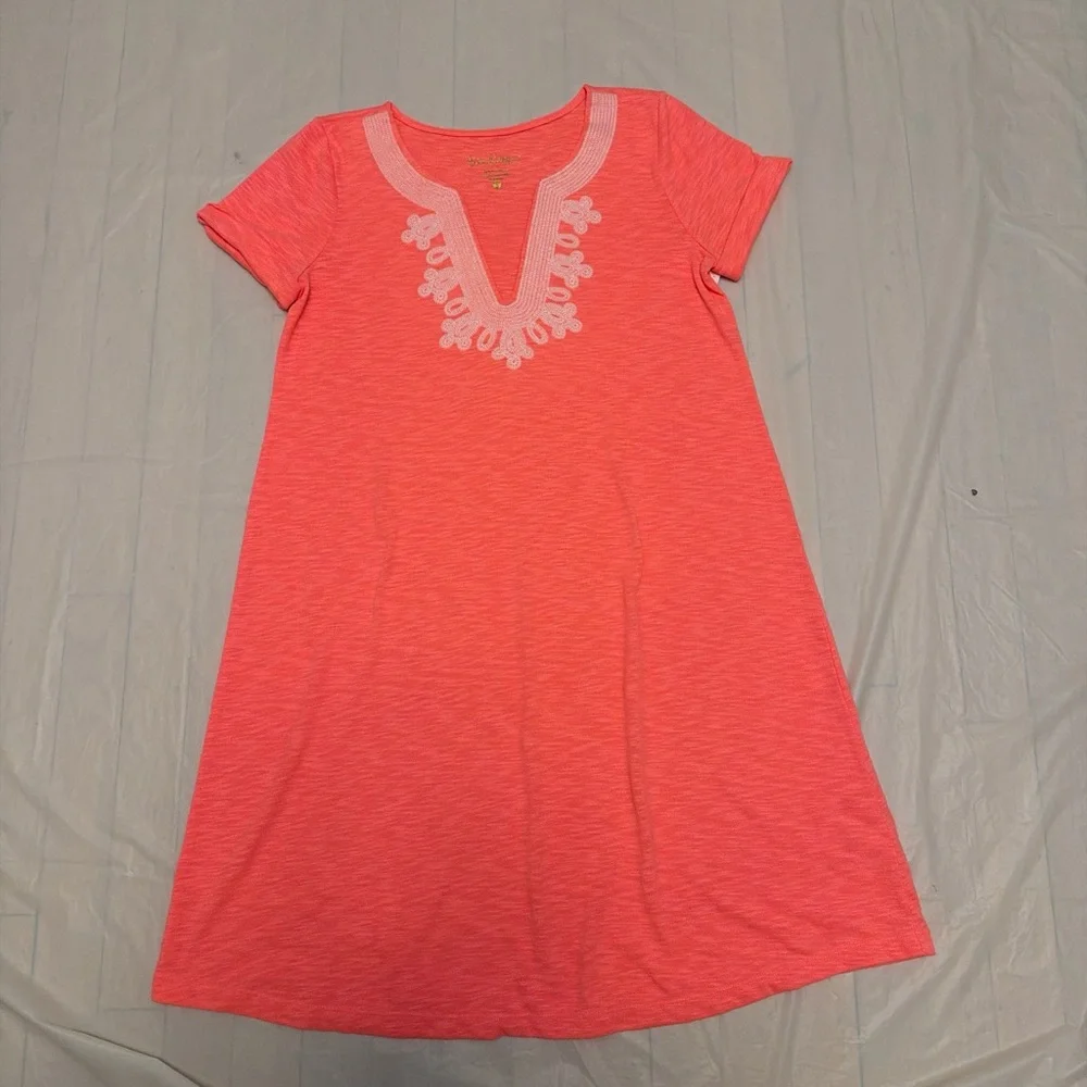 Lilly Pulitzer Coral Dress with Embroidered Detail - Picture 1 of 2